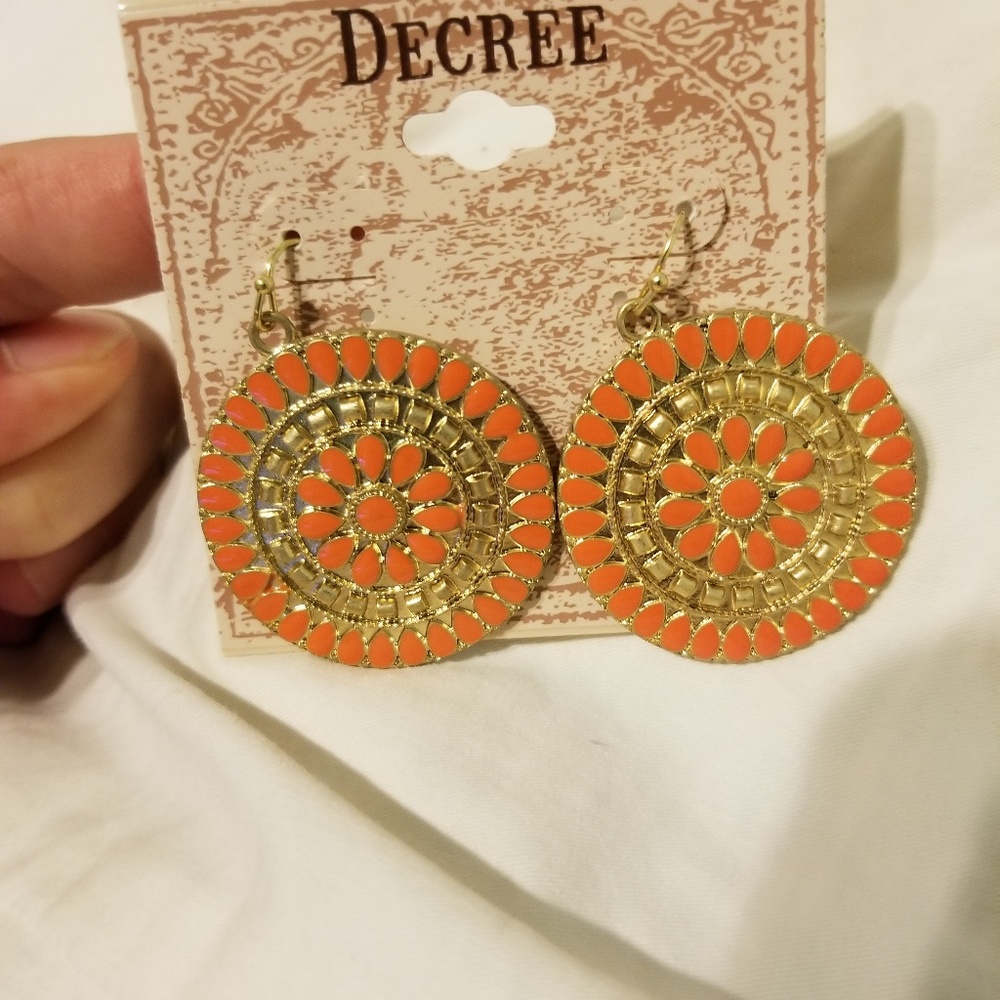 Decree earrings
